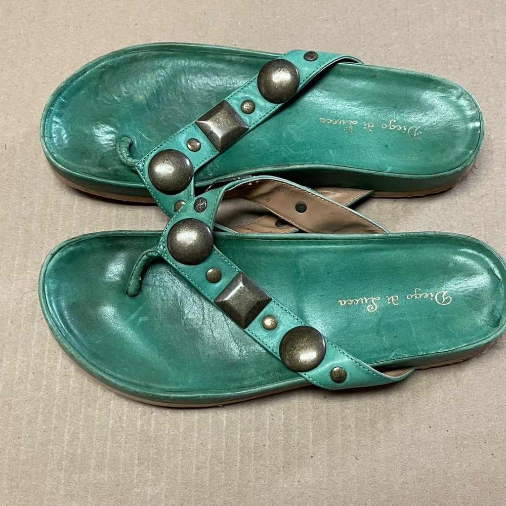Diego di Lucca Womens Sz 8 Emerald Amora Studded Medallion Leather Thong Sandals - Picture 7 of 10